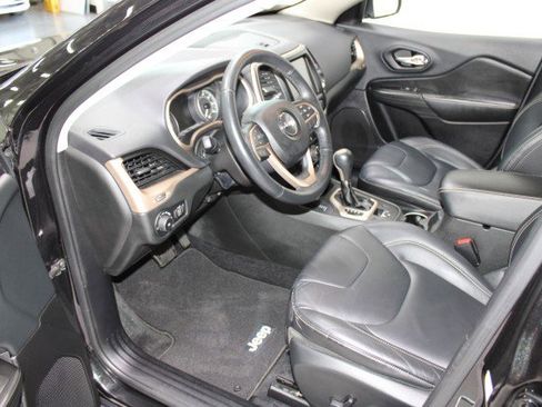 Used 2014 Jeep Cherokee Limited image 6