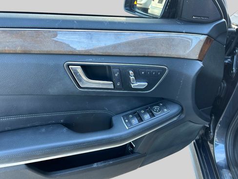 Used 2014 Mercedes-Benz E 350 4MATIC Sedan image 20