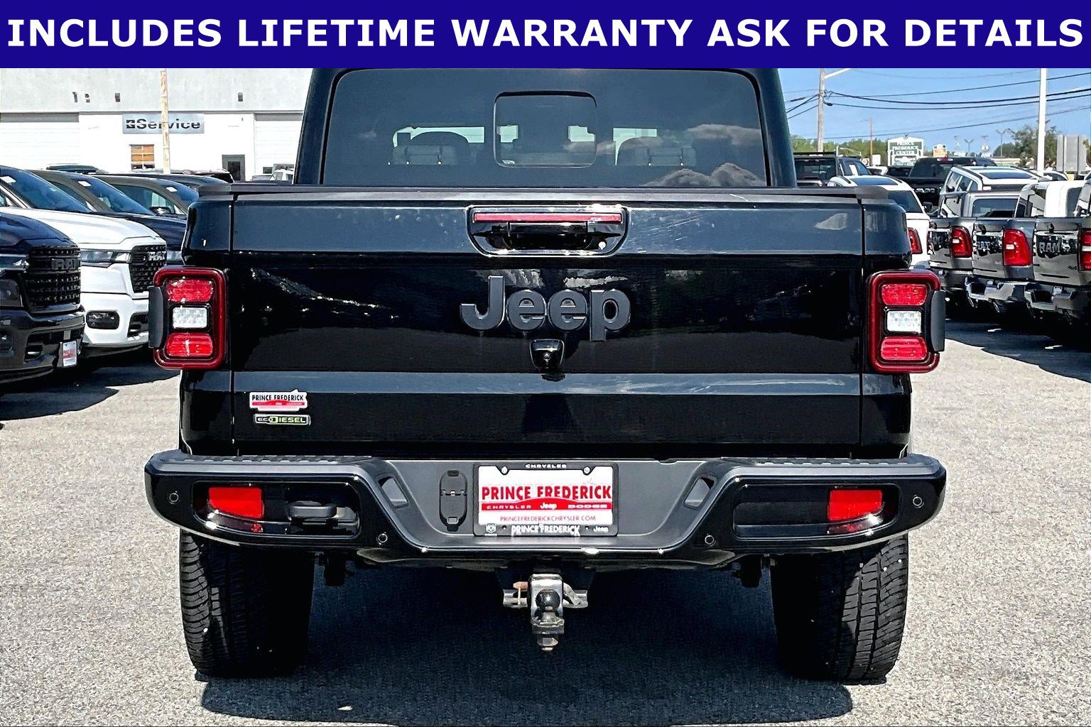 Used 2022 Jeep Gladiator Overland AWD/4WD image 4