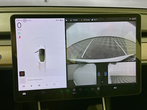 Used 2020 Tesla Model 3 Standard Range Plus image 22