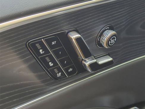 Used 2026 Cadillac Lyriq V image 20