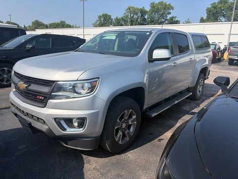 Used 2018 Chevrolet Colorado Z71 AWD/4WD image 1