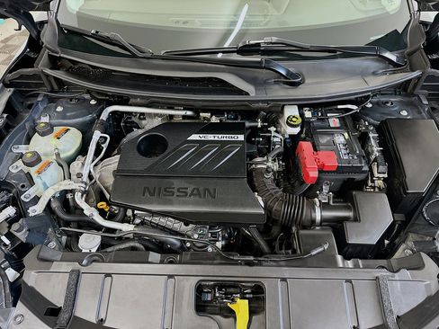 Used 2023 Nissan Rogue SV image 33