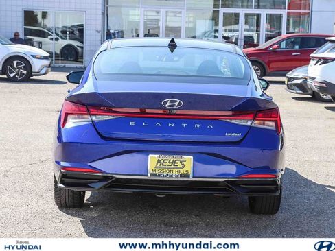 Certified 2023 Hyundai Elantra Limited w/ Cargo Package FWD image 3