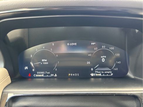 Used 2022 Lincoln Nautilus FWD image 24