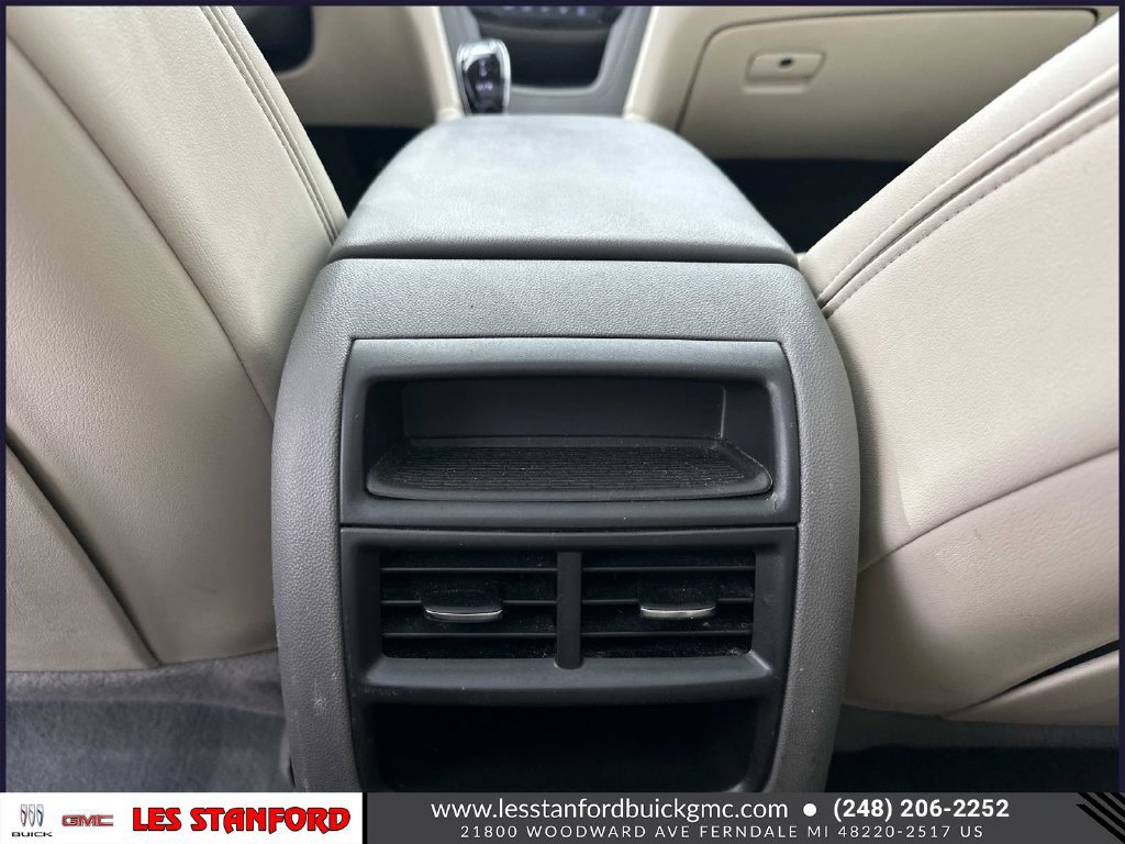 Used 2022 Cadillac XT5 Premium Luxury AWD/4WD image 16