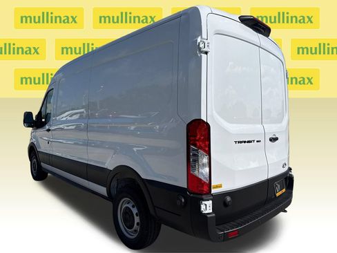 New 2026 Ford Transit 150 148 Medium Roof RWD image 4