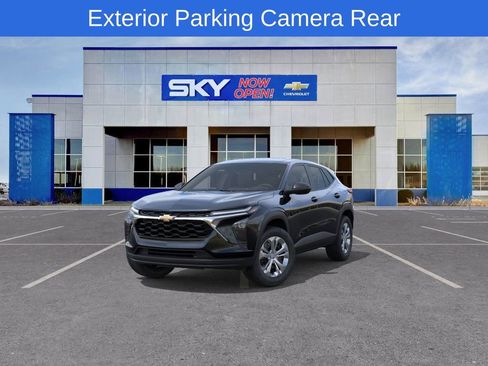 New 2026 Chevrolet Trax LS image 8