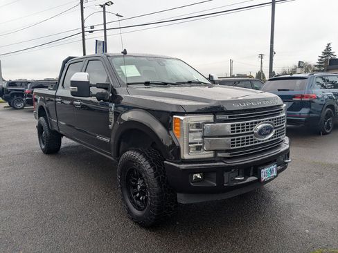 Used 2019 Ford F350 Platinum w/ Platinum Ultimate Package image 7