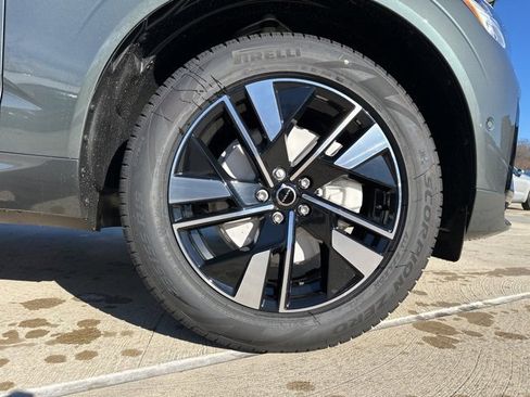 New 2026 Volvo XC60 B5 Plus w/ Protection Package Premier image 9