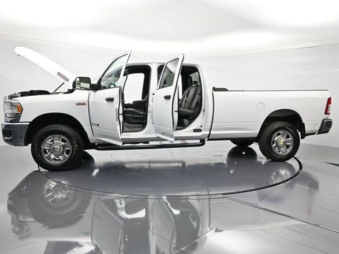 Used 2021 RAM 2500 Tradesman w/ Chrome Appearance Group AWD/4WD image 44