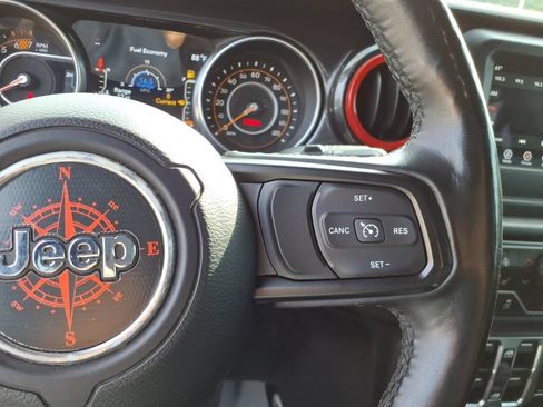 Used 2021 Jeep Wrangler Unlimited Sport AWD/4WD image 16