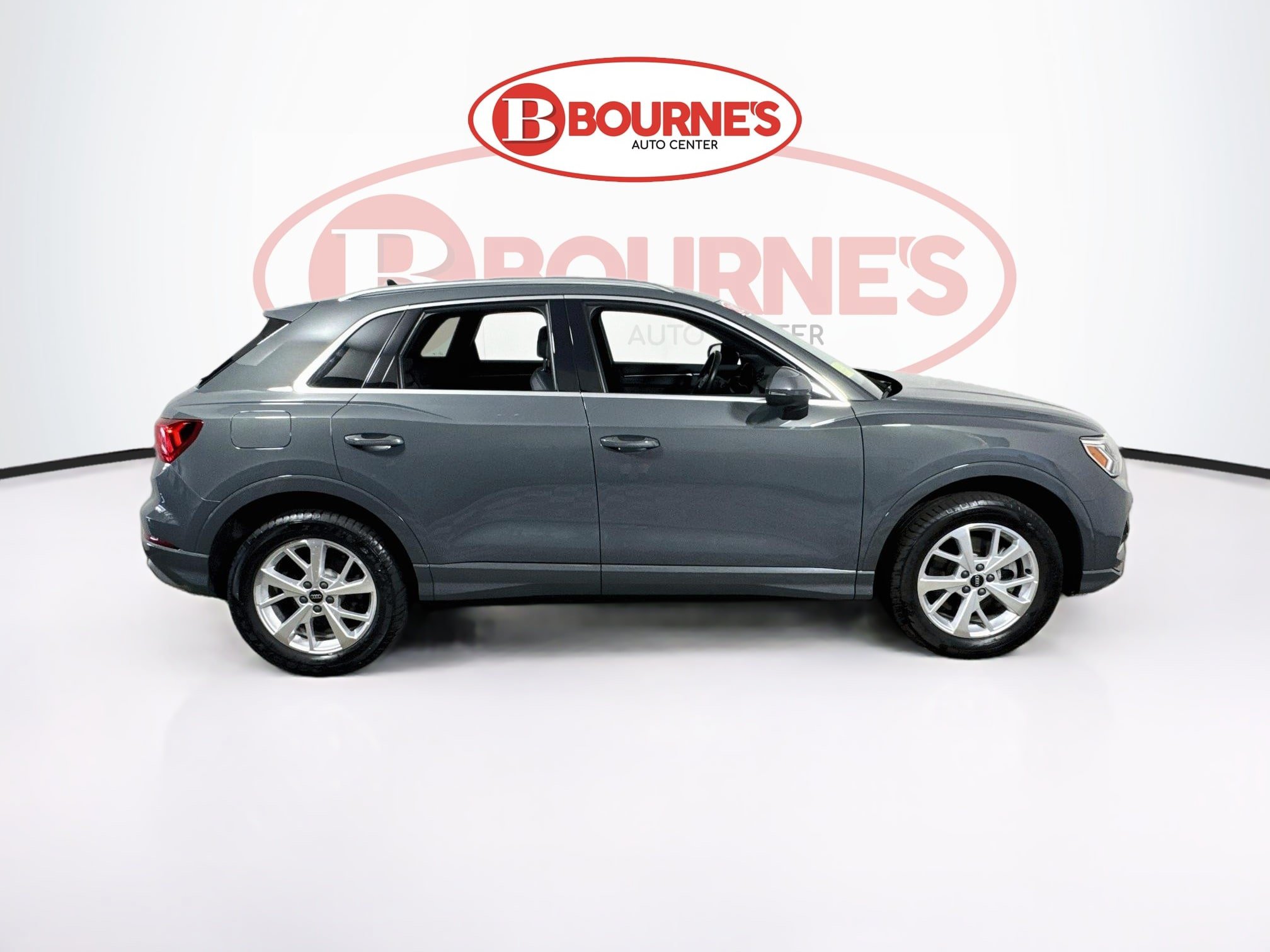 Used 2023 Audi Q3 2.0T Premium w/ Convenience Package AWD/4WD image 11