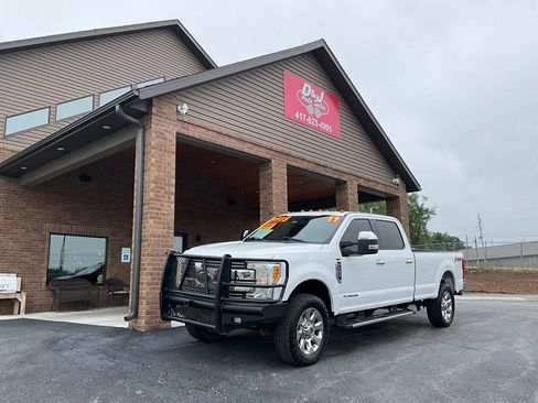 Used 2017 Ford F250 Lariat w/ Chrome Package AWD/4WD image 54