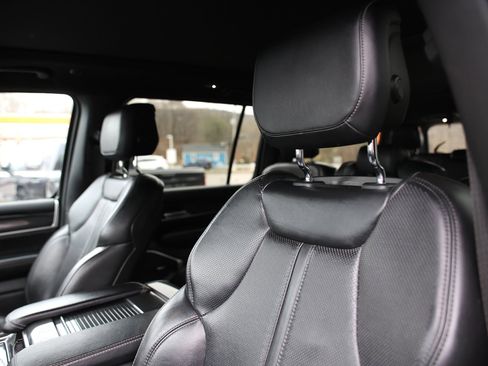 Used 2022 Jeep Wagoneer Series I w/ Premium Group I image 21