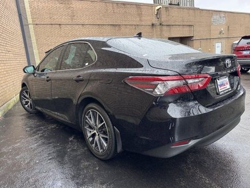 Used 2024 Toyota Camry XLE w/ Cold Weather Package image 15