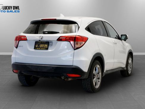 Used 2017 Honda HR-V EX image 4