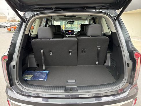 New 2025 Kia Telluride EX image 19
