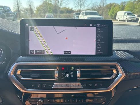 Used 2025 BMW X4 M40i w/ Premium Package image 12