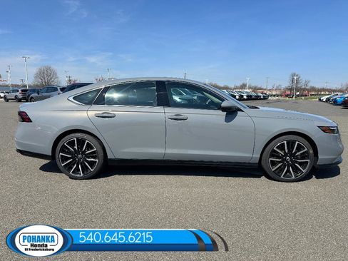 New 2026 Honda Accord Hybrid Touring image 7