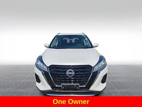 Used 2024 Nissan Kicks SV FWD image 2