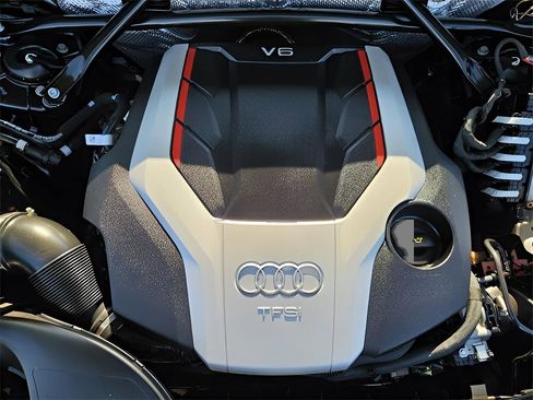 Used 2021 Audi SQ5 Premium Plus w/ Premium Plus Package image 32