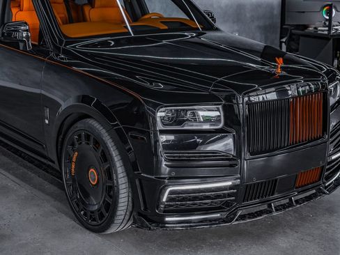 Used 2023 Rolls-Royce Cullinan AWD/4WD image 8