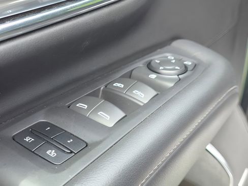 Used 2024 Chevrolet Tahoe LT AWD/4WD image 18