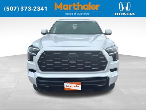 Used 2025 Toyota Sequoia Platinum AWD/4WD image 8