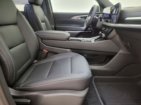 New 2026 Chevrolet Traverse LT w/ Midnight/Sport Edition image 35