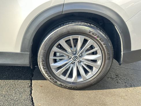 Used 2024 MAZDA CX-90 3.3 Turbo w/ Preferred Plus image 17