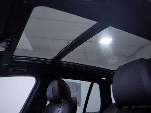 Used 2023 BMW X5 xDrive40i w/ M Sport Package image 8