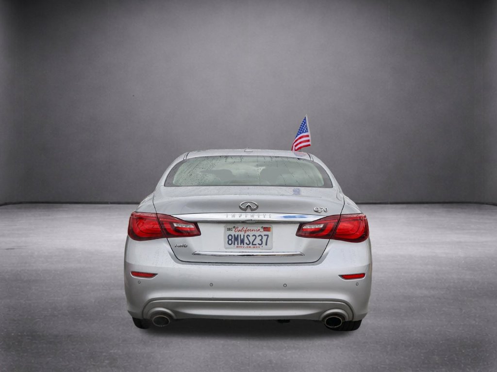 Used 2019 INFINITI Q70 Luxe AWD/4WD image 6