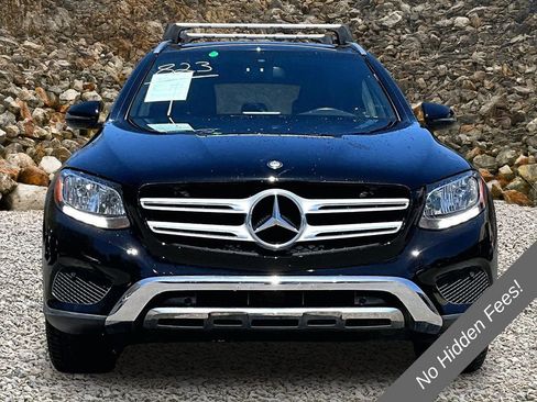 Used 2017 Mercedes-Benz GLC 300 4MATIC image 3