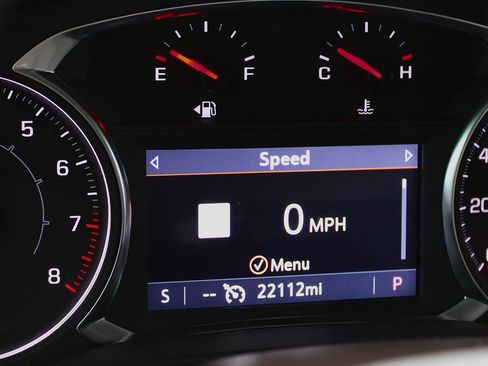 Used 2023 GMC Acadia SLT w/ Preferred Package image 28