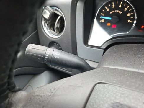 Used 2011 Ford F150 XLT w/ XTR Pkg image 31