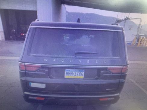 Used 2024 Jeep Wagoneer Series II image 22