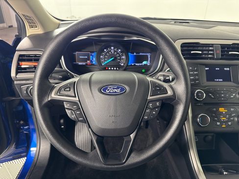 Used 2018 Ford Fusion S image 17