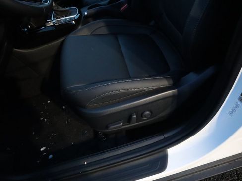 New 2026 Kia Seltos EX image 18