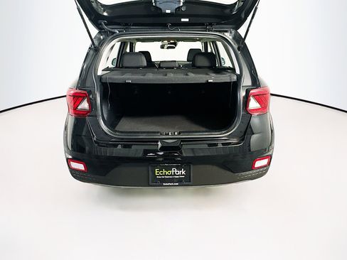 Used 2025 Hyundai Venue SEL image 29