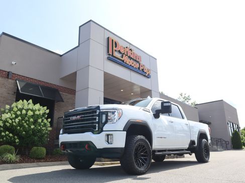 Used 2022 GMC Sierra 2500 AT4 w/ AT4 Premium Plus Package AWD/4WD image 42