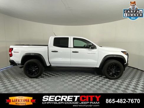 Used 2024 Chevrolet Colorado Trail Boss AWD/4WD image 8