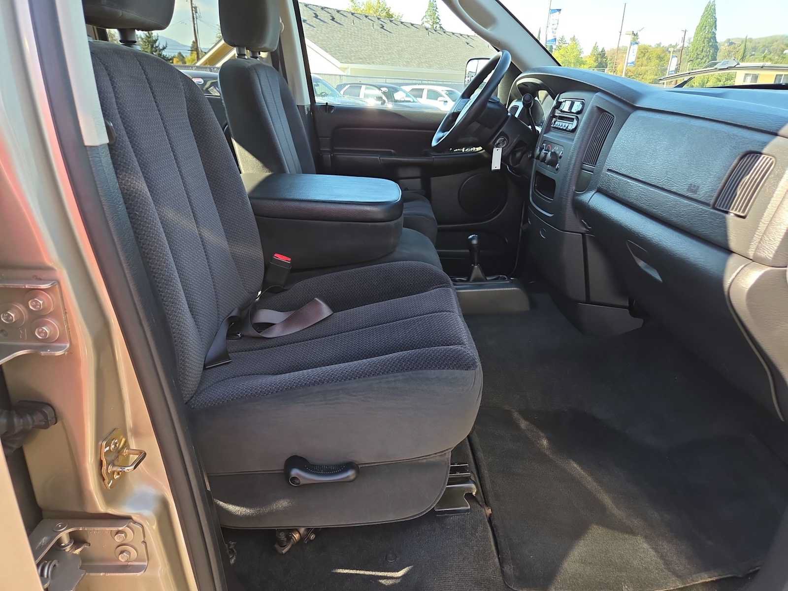 Used 2004 Dodge Ram 1500 Truck SLT AWD/4WD image 22