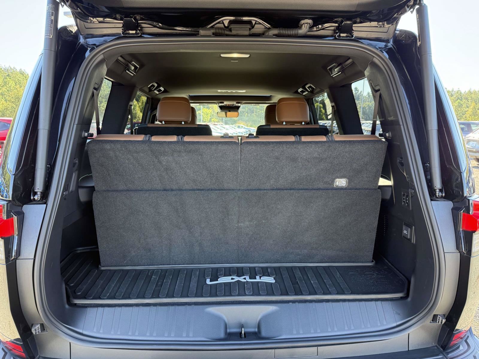 Used 2026 Lexus GX 550 w/ Accessory Package (2T) AWD/4WD image 29
