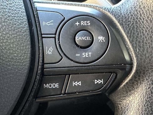 Used 2021 Toyota Corolla LE w/ Carpet Mat Package (TMS) image 25