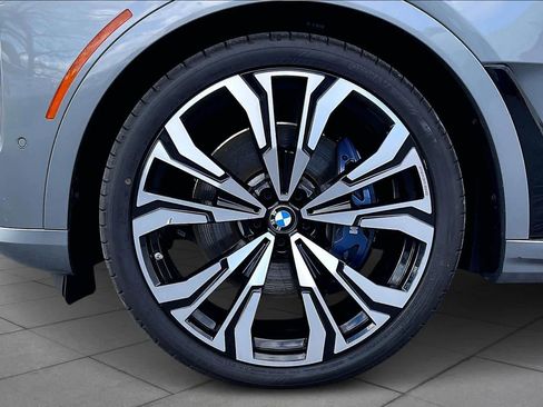 Used 2025 BMW X7 xDrive40i w/ Executive Package image 20