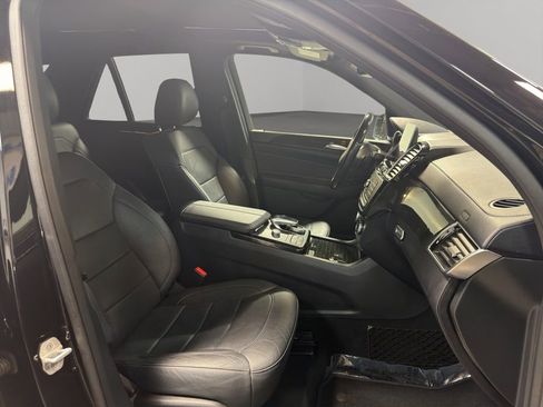 Used 2018 Mercedes-Benz GLE 43 AMG 4MATIC w/ Premium 2 Package image 15