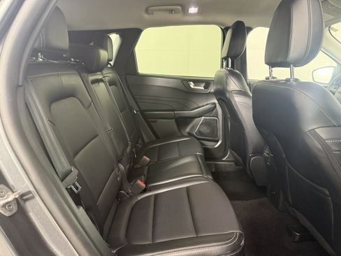 Used 2025 Ford Escape Platinum AWD/4WD image 13