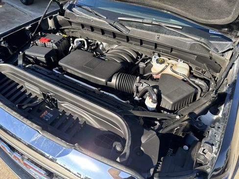 Used 2025 GMC Sierra 1500 SLT image 67