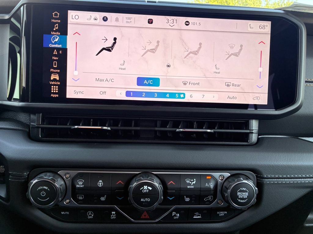 New 2026 Jeep Wrangler Unlimited Sahara AWD/4WD image 4